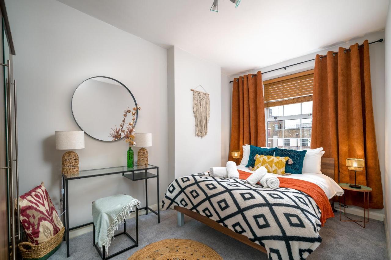 لندن Apartment By Liverpool Street/ Spitalfields Market المظهر الخارجي الصورة
