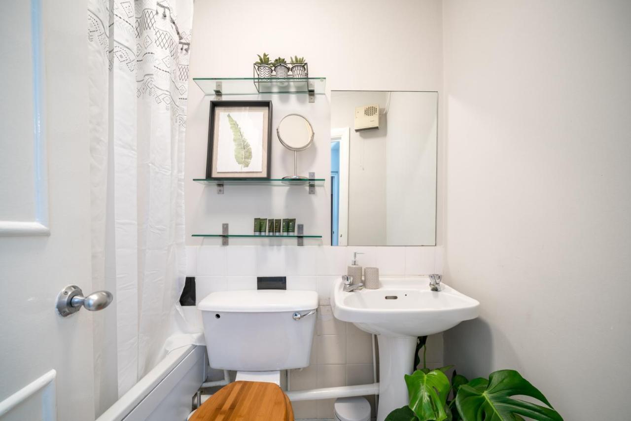 لندن Apartment By Liverpool Street/ Spitalfields Market المظهر الخارجي الصورة